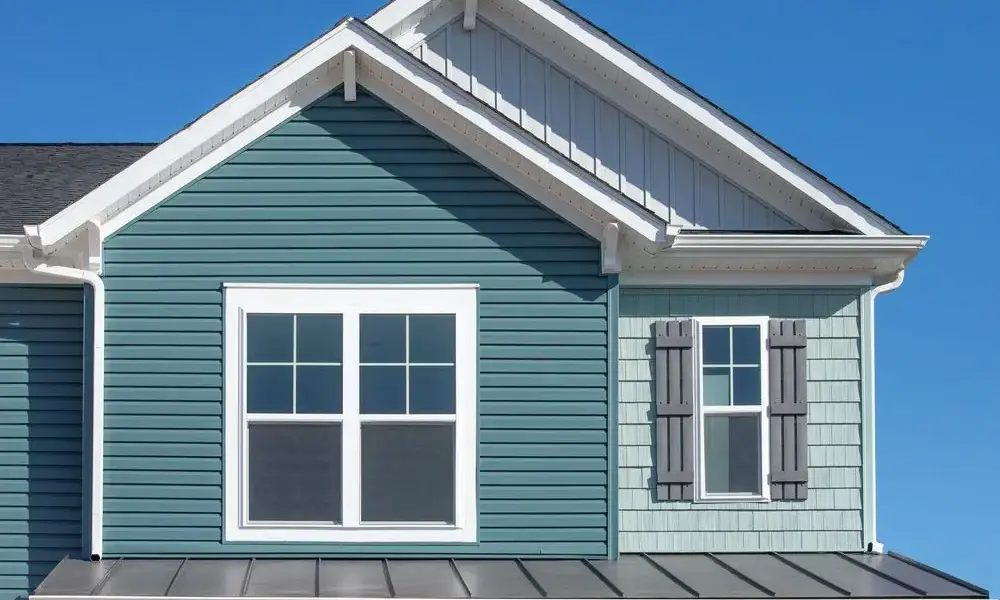 Roof repair and inspection services in Navarre